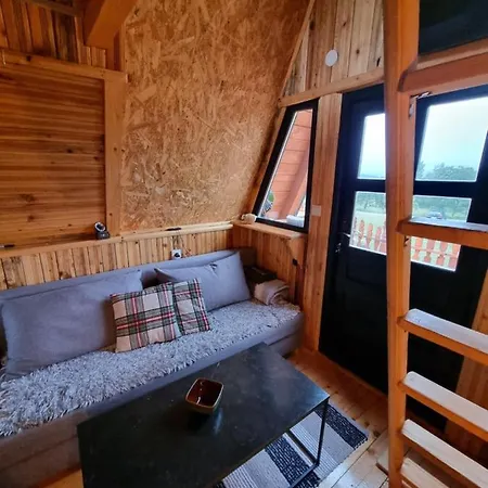 Chalet A Pine Vikendica U Srcu Zapadne Srbije Nova Varos