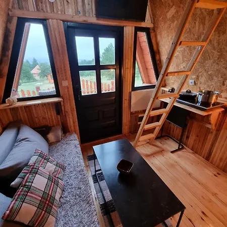 A Pine Vikendica U Srcu Zapadne Srbije Chalet *