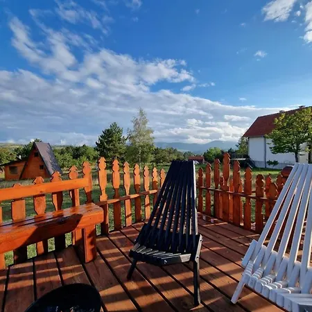 A Pine Vikendica U Srcu Zapadne Srbije Chalet *