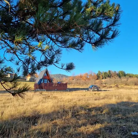 A Pine Vikendica U Srcu Zapadne Srbije *