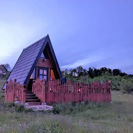 A Pine Vikendica U Srcu Zapadne Srbije * Nova Varos