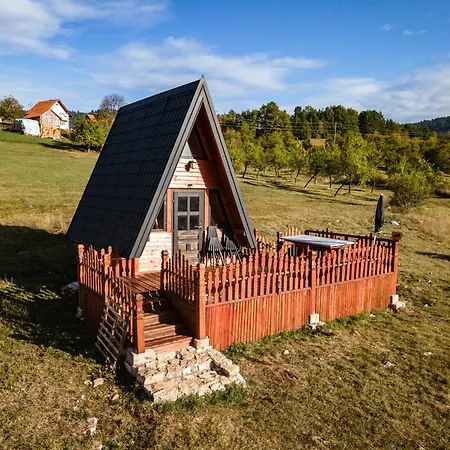 Chalet A Pine Vikendica U Srcu Zapadne Srbije Nova Varos