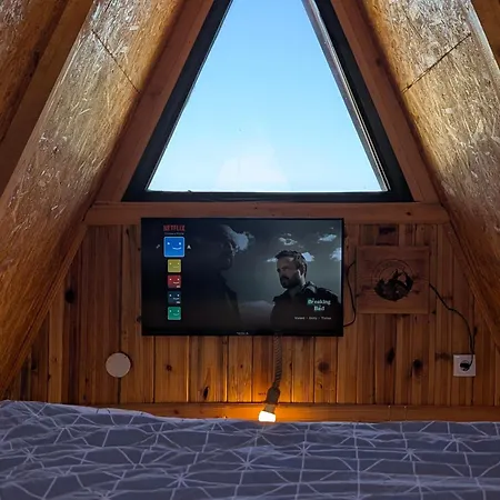 Brvnara A Pine Vikendica U Srcu Zapadne Srbije Nova Varos