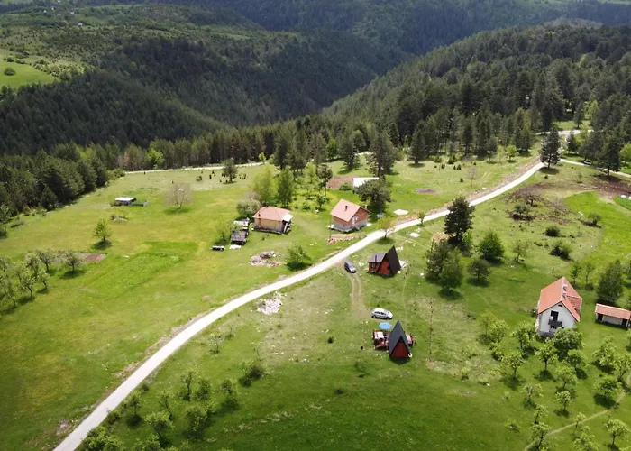 A Pine Vikendica U Srcu Zapadne Srbije * Nova Varoš
