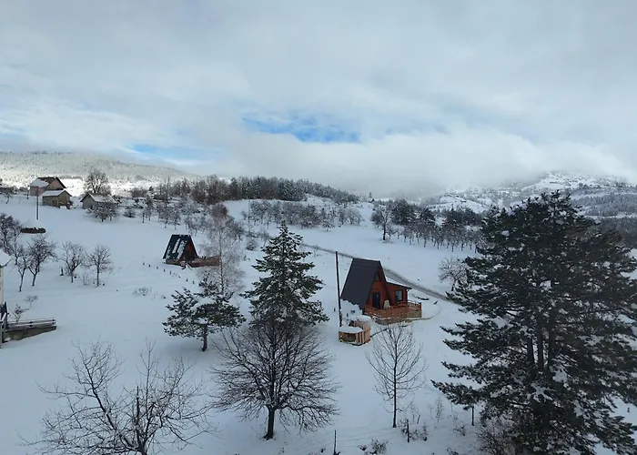 A Pine Vikendica U Srcu Zapadne Srbije * Nova Varoš